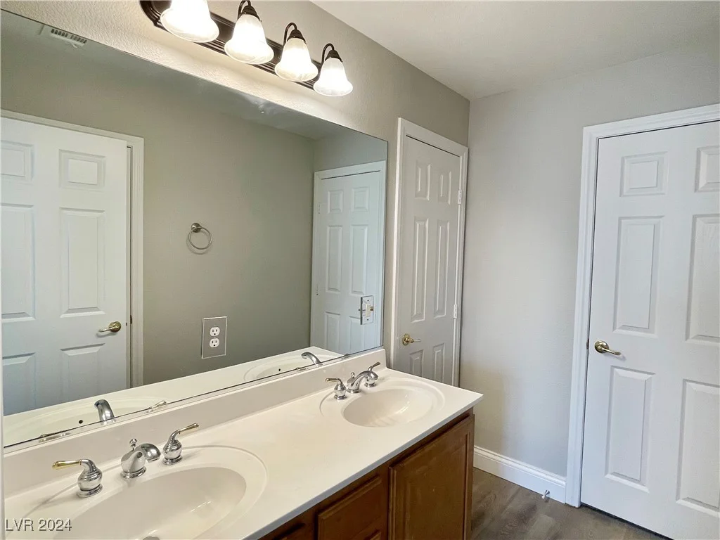 5905 Cabo San Lucas, Las Vegas, NV 89131