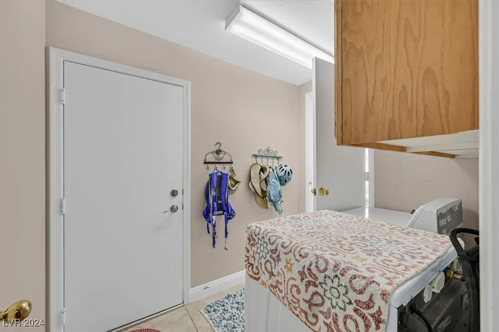 1951 Spring Lake, Henderson, NV 89002