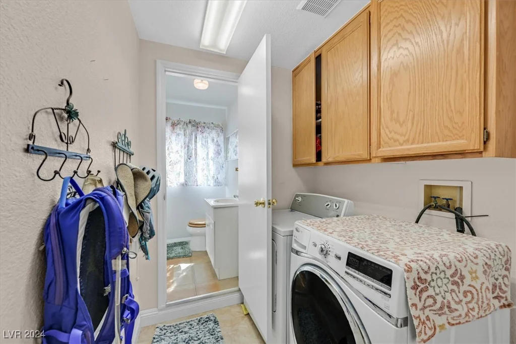 1951 Spring Lake, Henderson, NV 89002