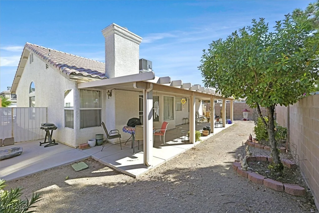1951 Spring Lake, Henderson, NV 89002