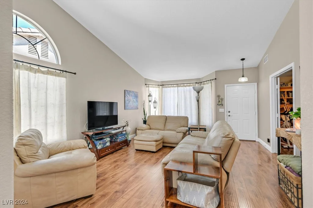 1951 Spring Lake, Henderson, NV 89002