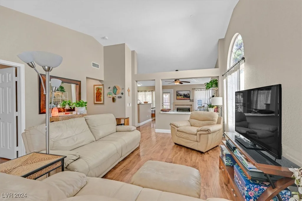 1951 Spring Lake, Henderson, NV 89002