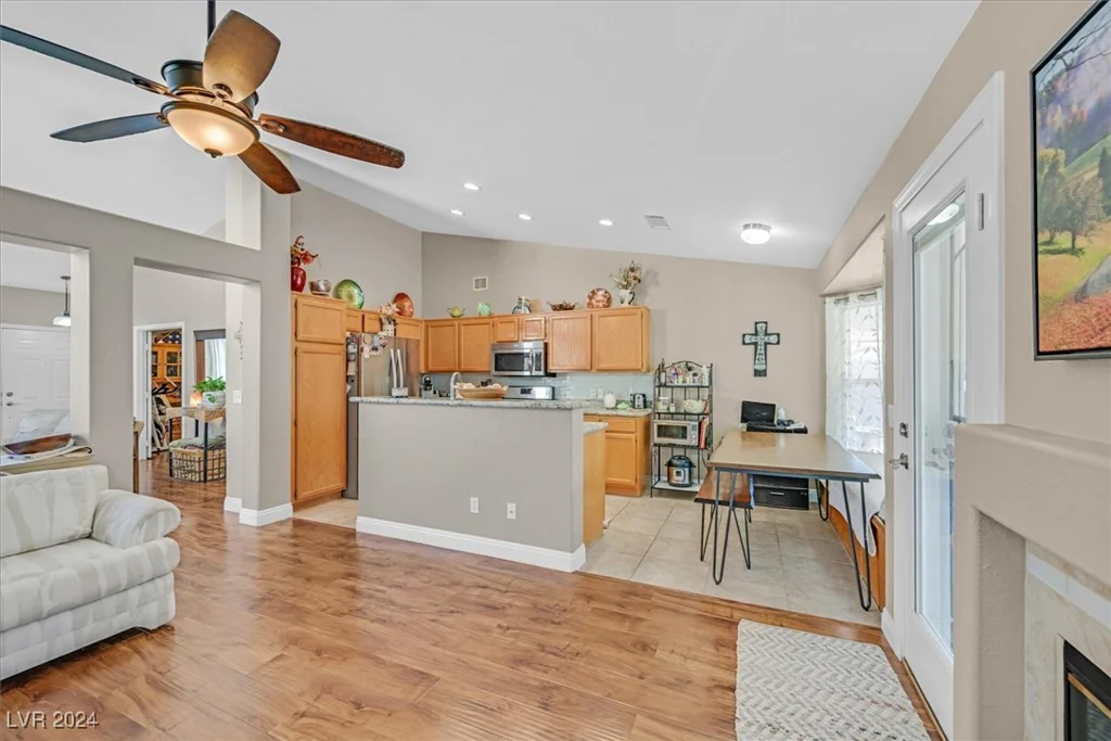 1951 Spring Lake, Henderson, NV 89002