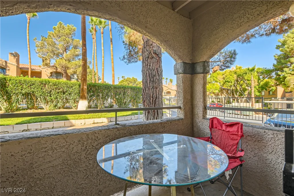221 Mission Catalina, Las Vegas, NV 89107