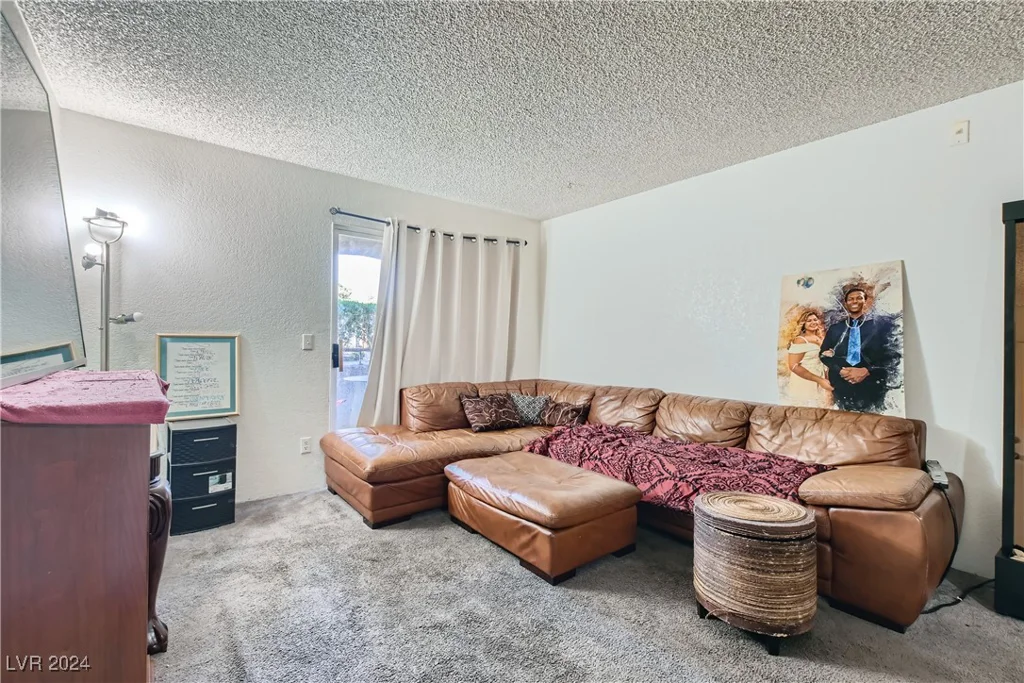 221 Mission Catalina, Las Vegas, NV 89107