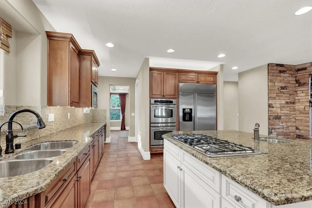 9943 Peak Lookout, Las Vegas, NV 89178