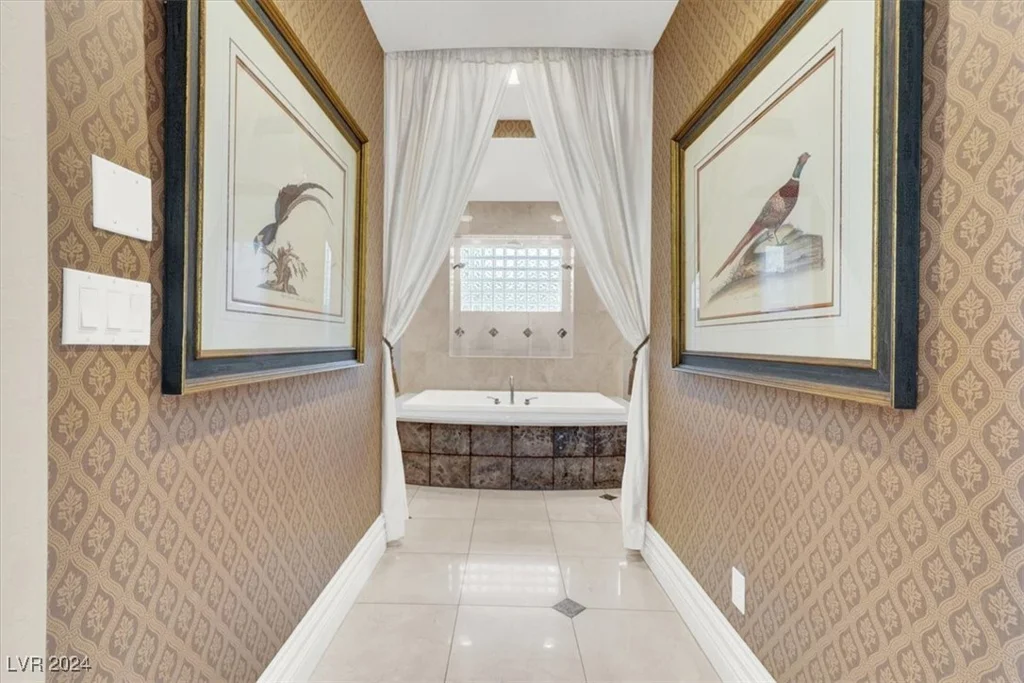 9943 Peak Lookout, Las Vegas, NV 89178