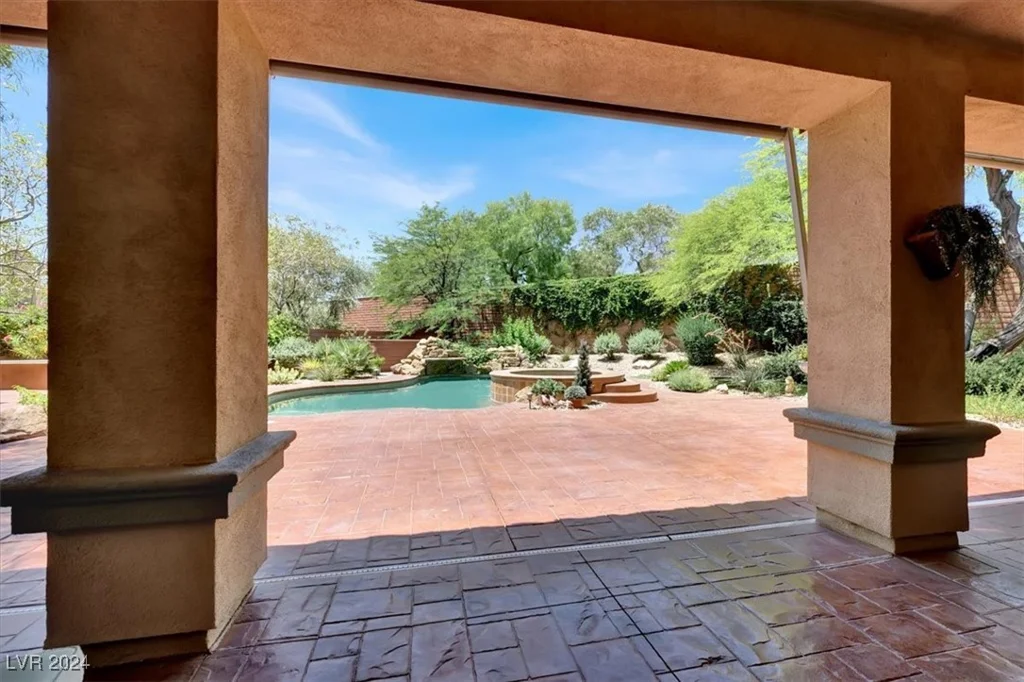 9943 Peak Lookout, Las Vegas, NV 89178