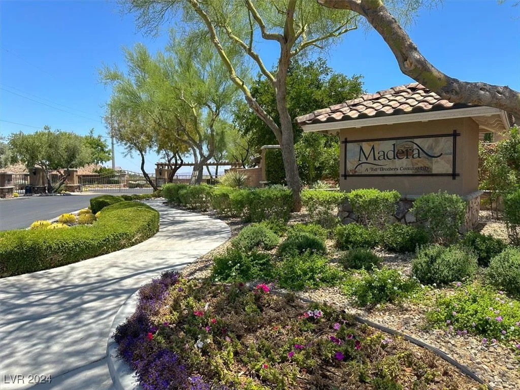 9943 Peak Lookout, Las Vegas, NV 89178