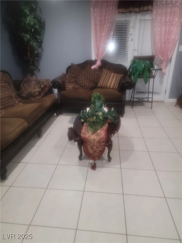 5156 Treasure, Las Vegas, NV 89122