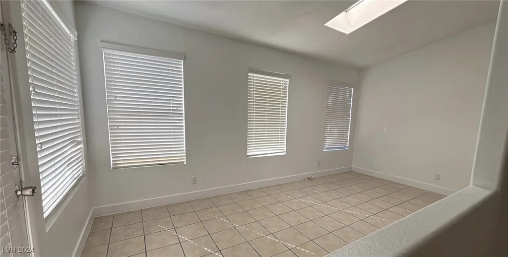 7513 Council, Las Vegas, NV 89128