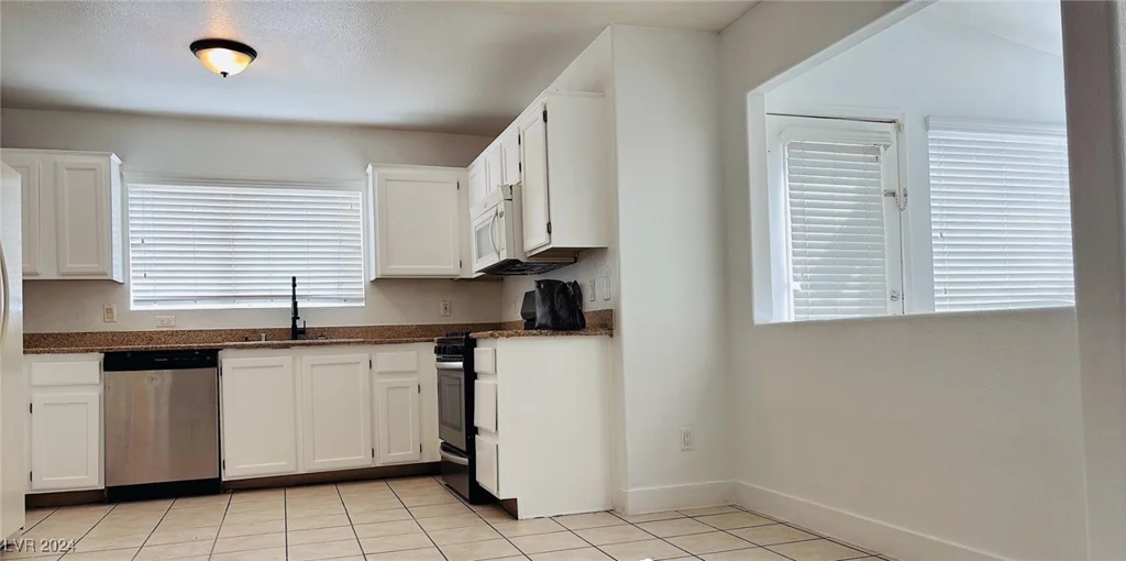 7513 Council, Las Vegas, NV 89128