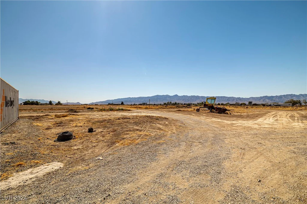 7800 Pioneer, Pahrump, NV 89061
