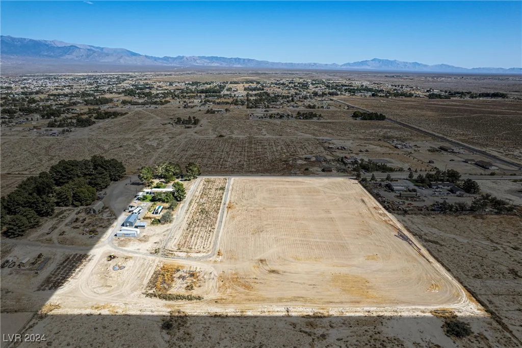 7800 Pioneer, Pahrump, NV 89061