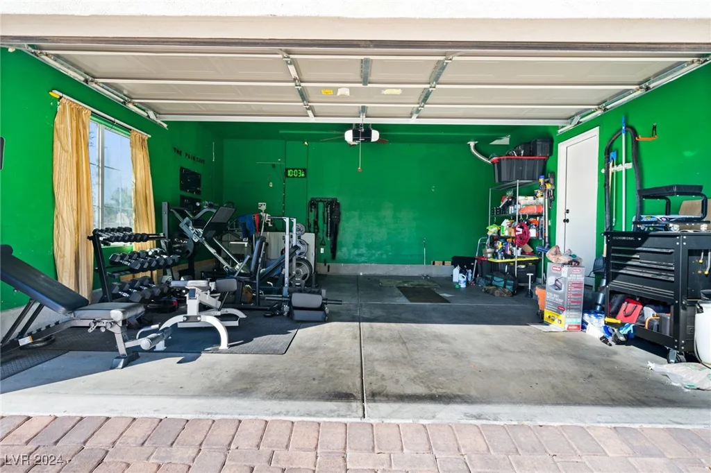 1146 Shades End, North Las Vegas, NV 89081