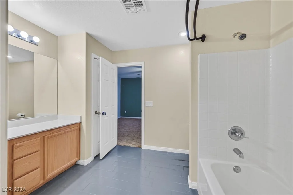 8524 Bighorn River, Las Vegas, NV 89131