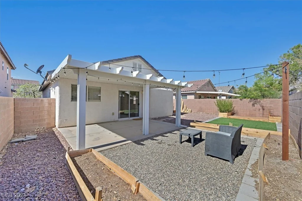 8524 Bighorn River, Las Vegas, NV 89131