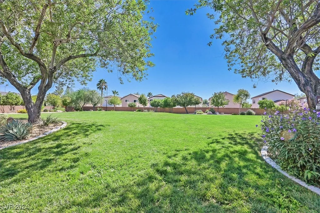 8524 Bighorn River, Las Vegas, NV 89131