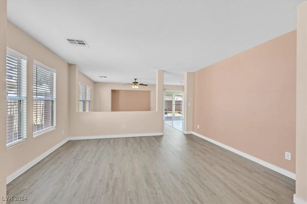 8524 Bighorn River, Las Vegas, NV 89131