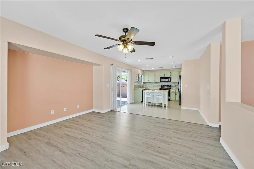 8524 Bighorn River, Las Vegas, NV 89131