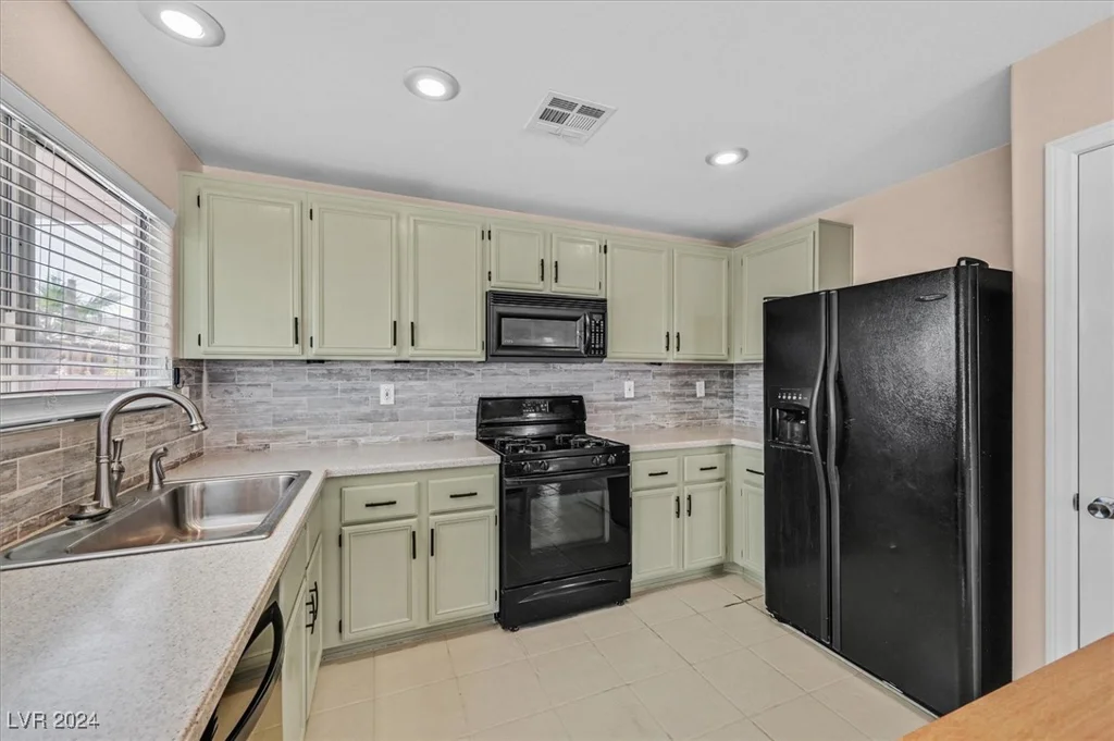 8524 Bighorn River, Las Vegas, NV 89131