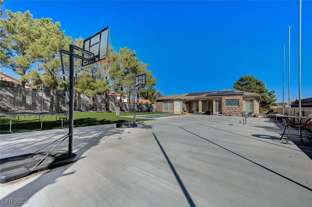2945 Monte Cristo, Las Vegas, NV 89117