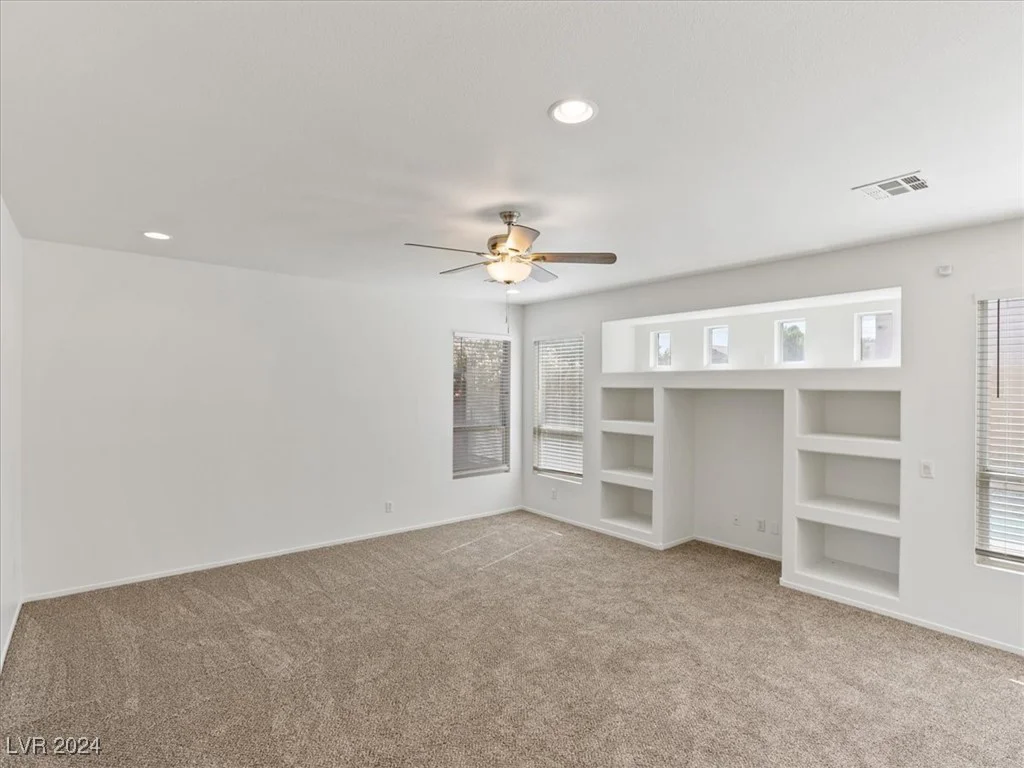 927 Sterling Thorn, Las Vegas, NV 89183
