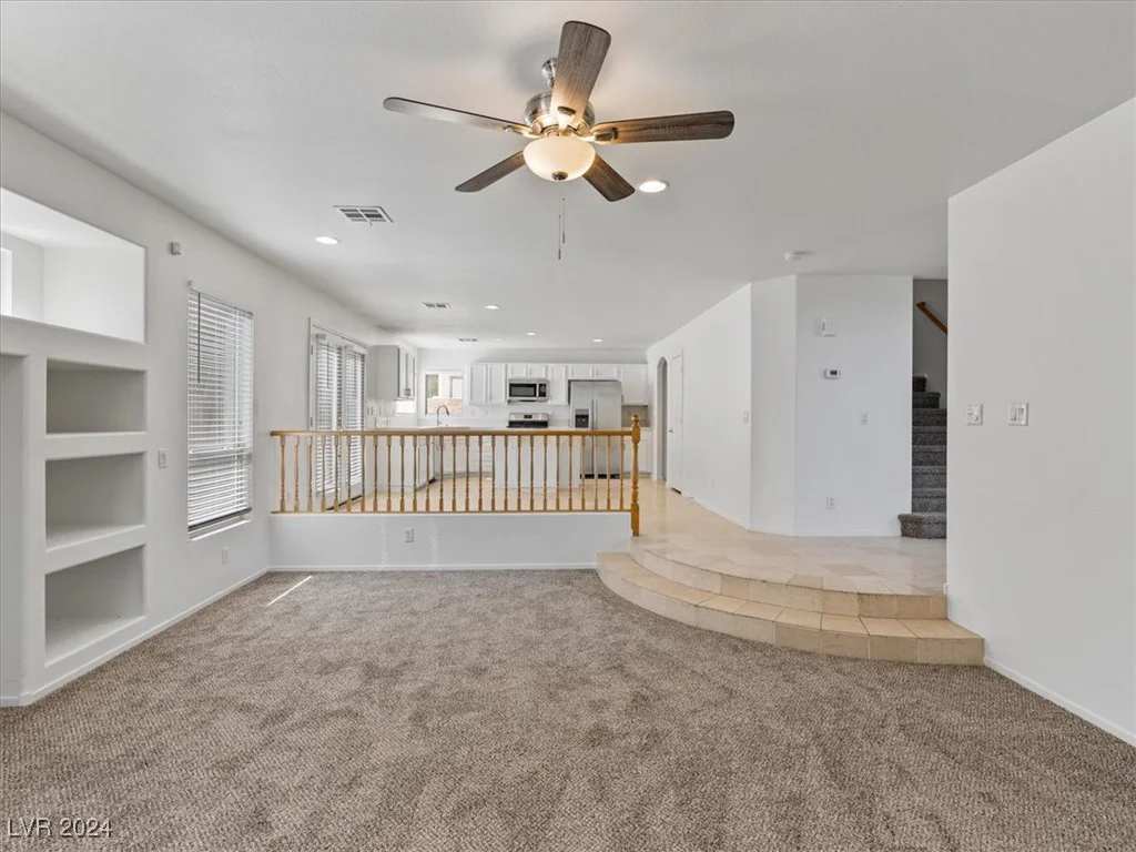 927 Sterling Thorn, Las Vegas, NV 89183