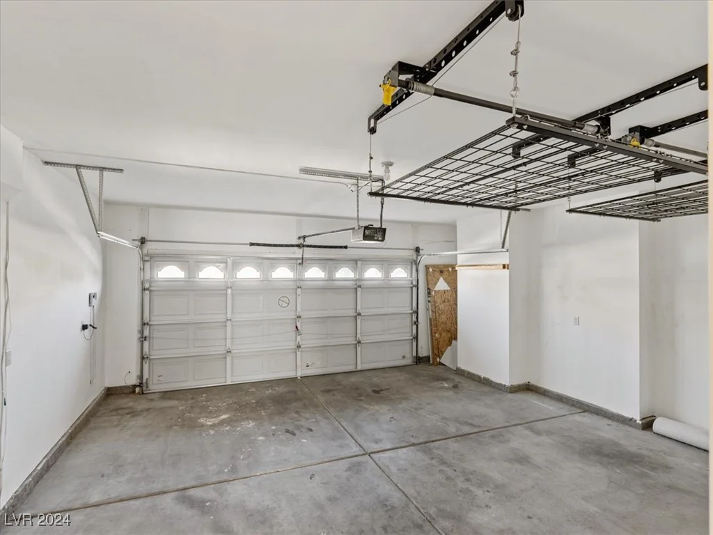 927 Sterling Thorn, Las Vegas, NV 89183
