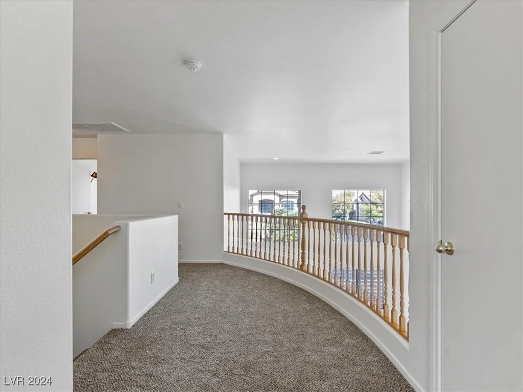927 Sterling Thorn, Las Vegas, NV 89183