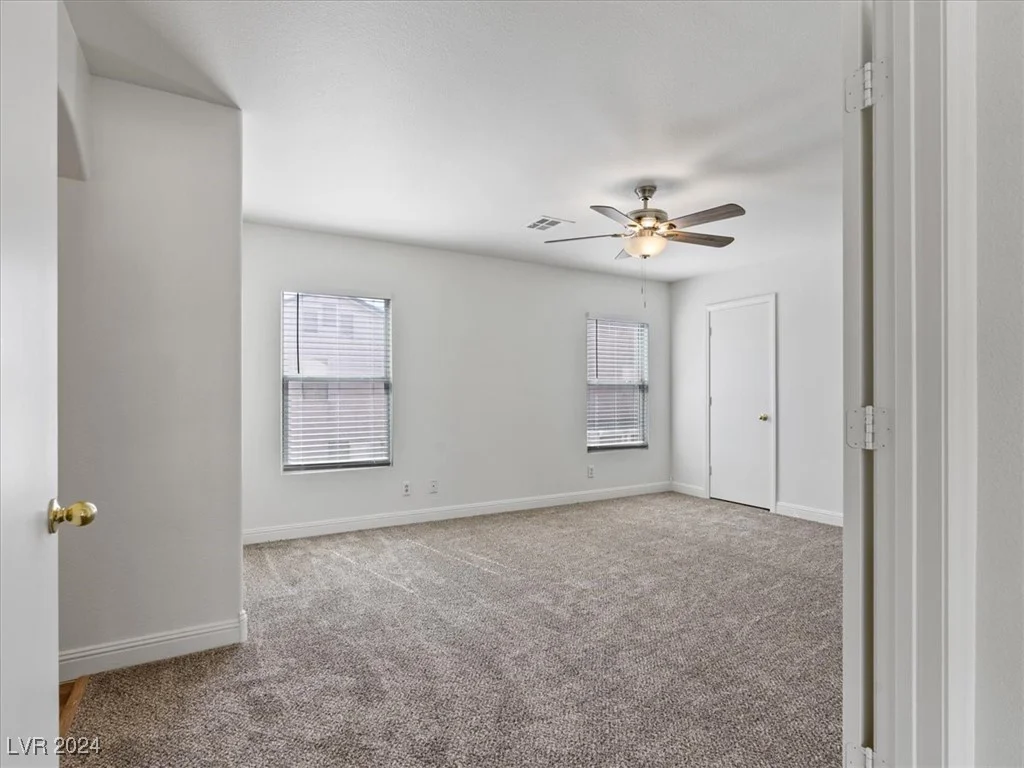 927 Sterling Thorn, Las Vegas, NV 89183