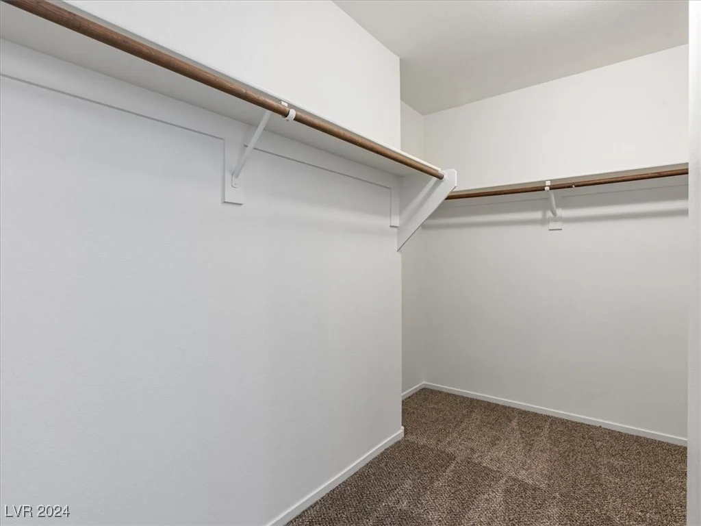 927 Sterling Thorn, Las Vegas, NV 89183