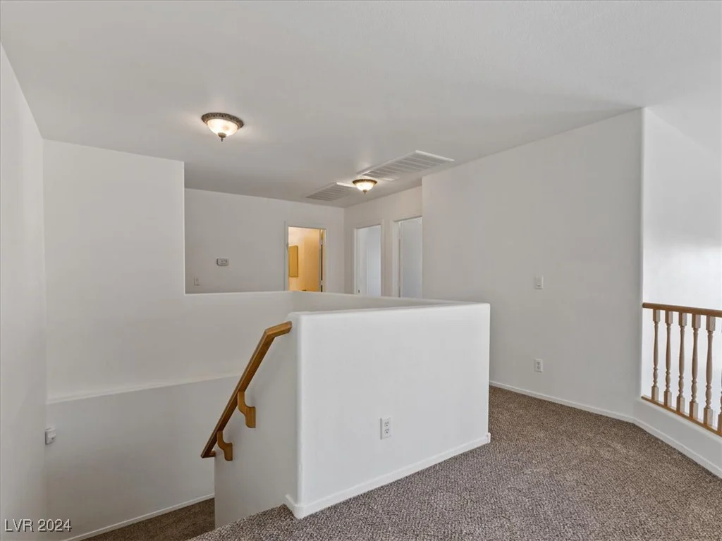 927 Sterling Thorn, Las Vegas, NV 89183