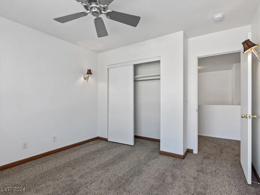 927 Sterling Thorn, Las Vegas, NV 89183