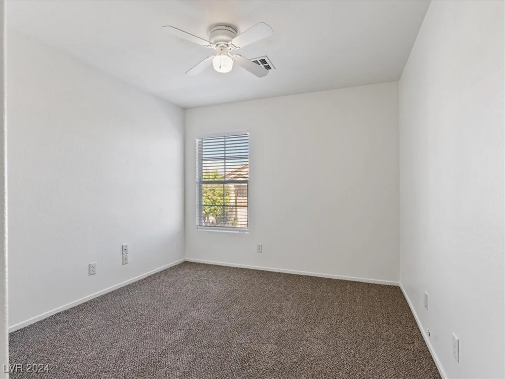 927 Sterling Thorn, Las Vegas, NV 89183