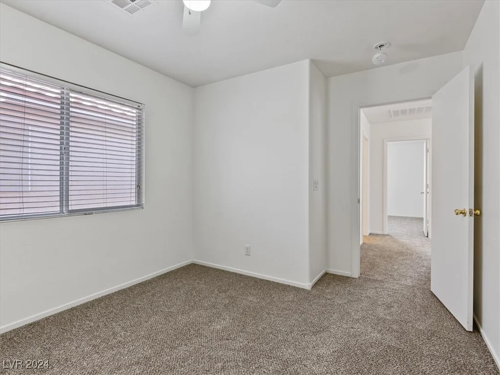 927 Sterling Thorn, Las Vegas, NV 89183