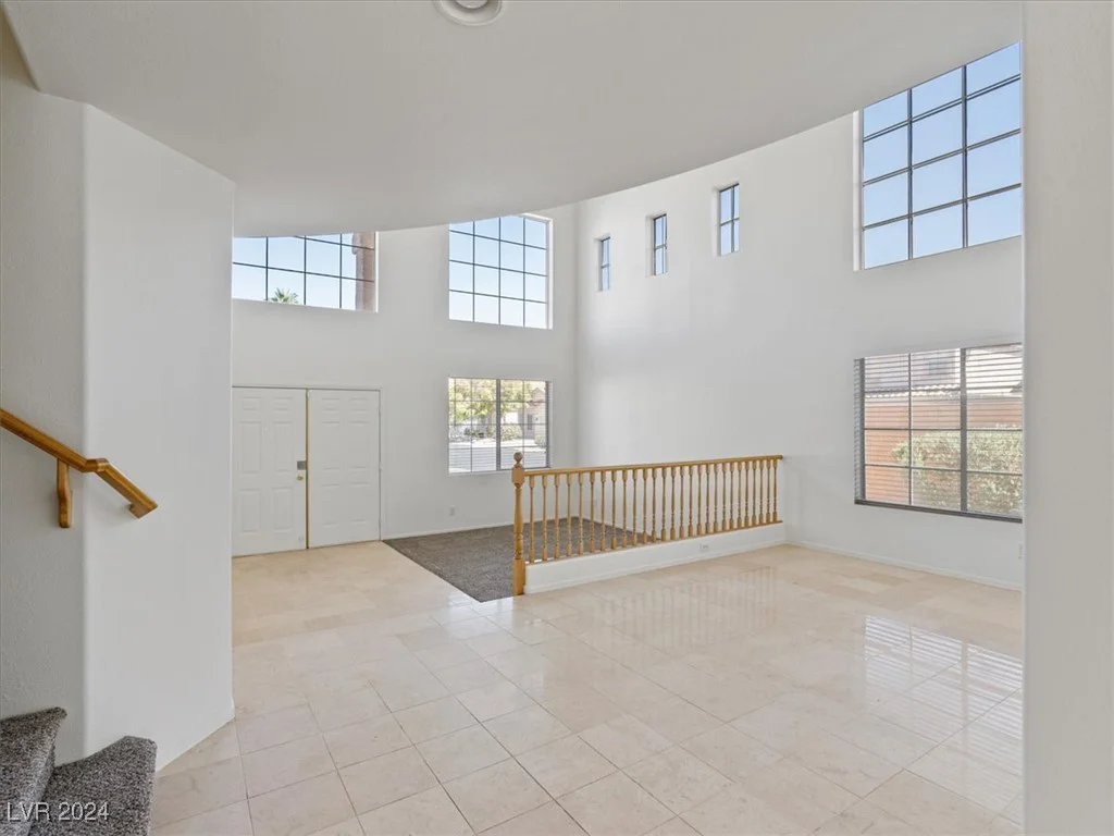 927 Sterling Thorn, Las Vegas, NV 89183