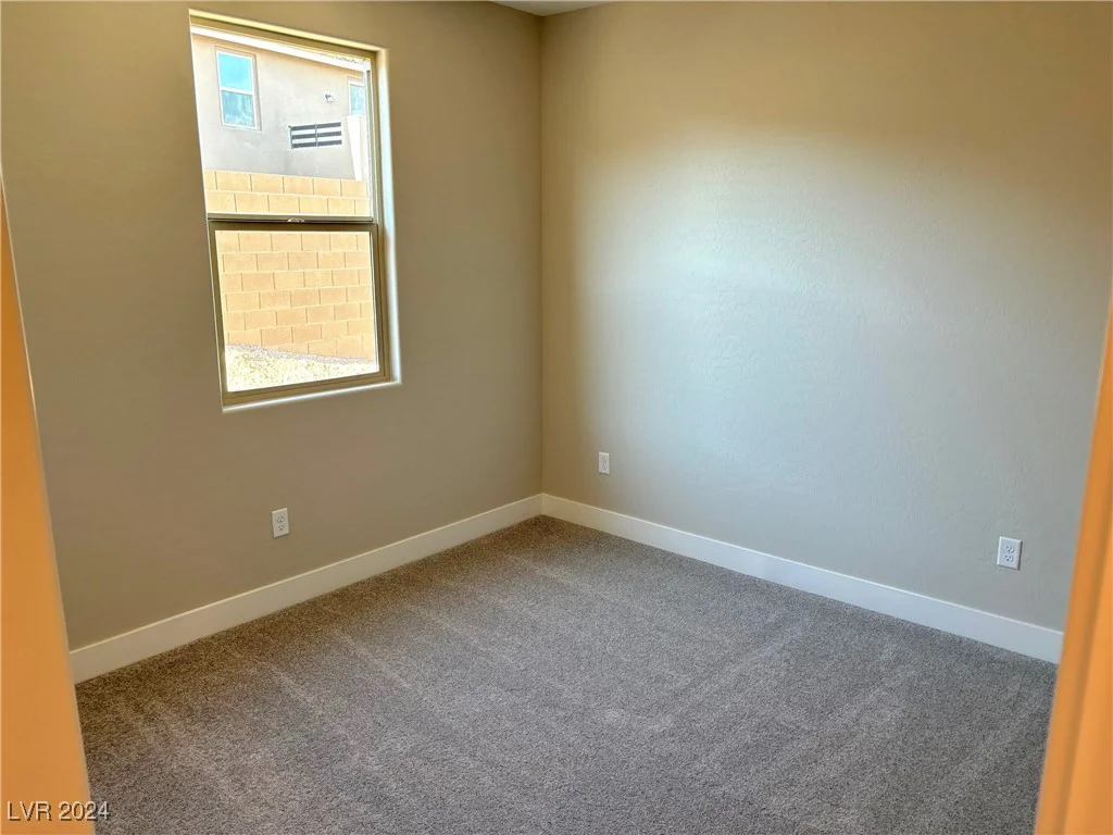 2252 Bird Of Prey, Las Vegas, NV 89138