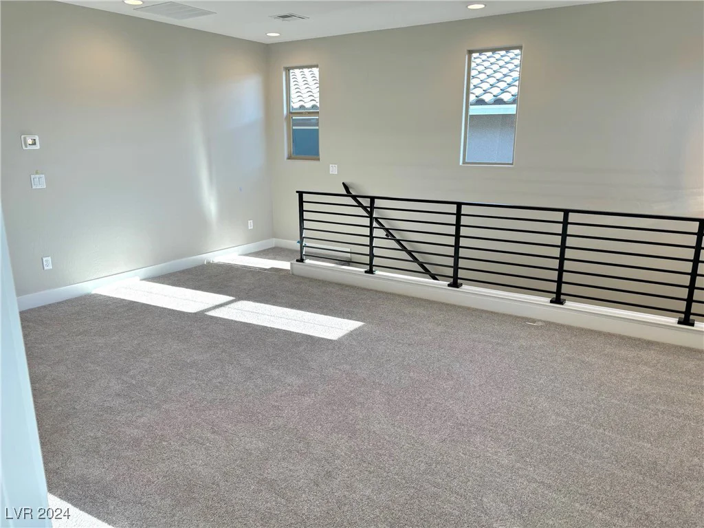 2252 Bird Of Prey, Las Vegas, NV 89138