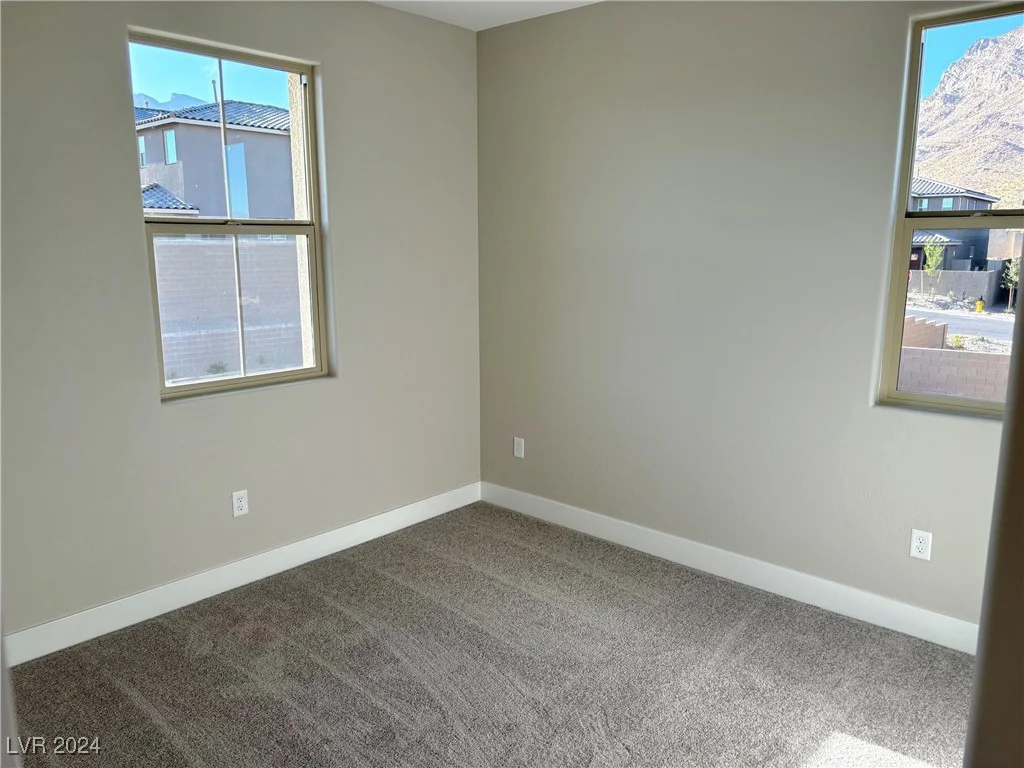 2252 Bird Of Prey, Las Vegas, NV 89138