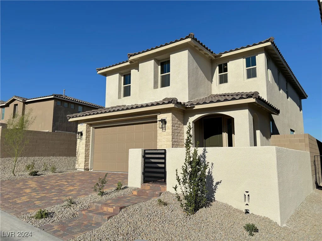 2252 Bird Of Prey, Las Vegas, NV 89138