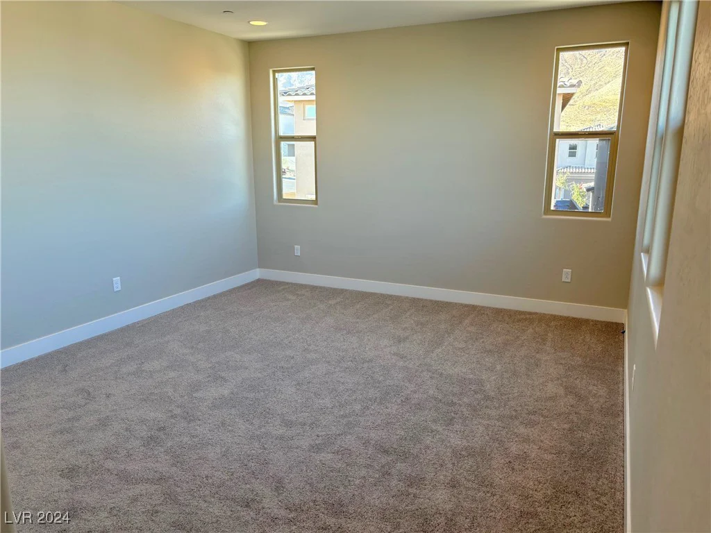 2252 Bird Of Prey, Las Vegas, NV 89138