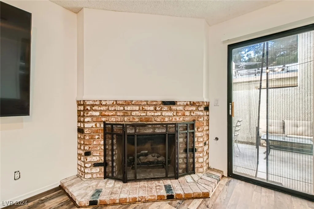 5701 Pearldrop, Las Vegas, NV 89107