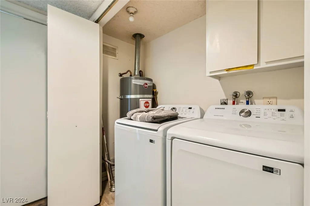 5701 Pearldrop, Las Vegas, NV 89107