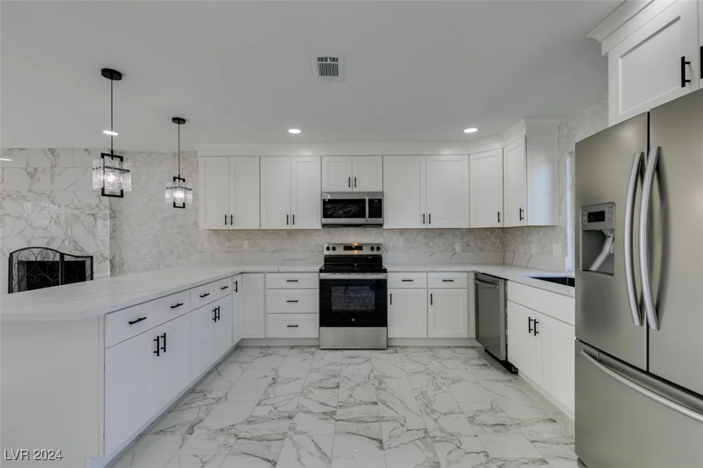 4490 Warm Springs, Las Vegas, NV 89118