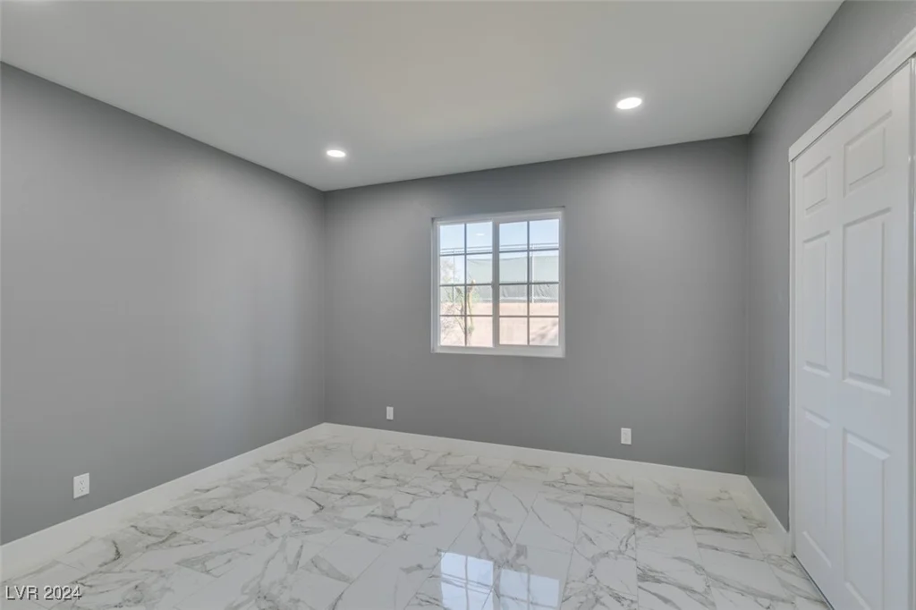 4490 Warm Springs, Las Vegas, NV 89118