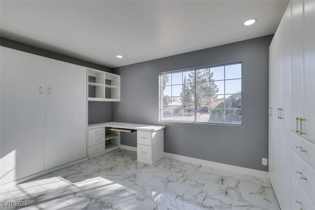 4490 Warm Springs, Las Vegas, NV 89118
