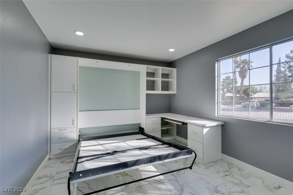 4490 Warm Springs, Las Vegas, NV 89118