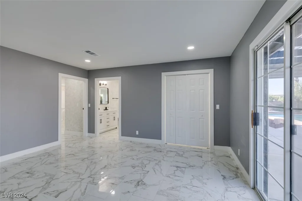 4490 Warm Springs, Las Vegas, NV 89118