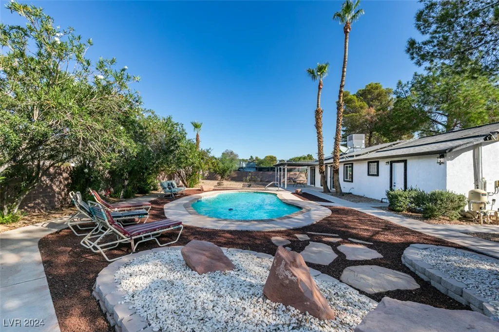 4490 Warm Springs, Las Vegas, NV 89118